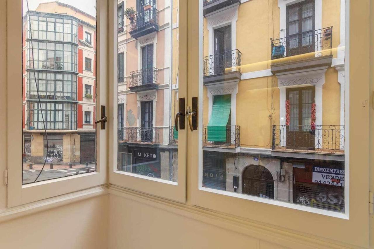 Apartamento Estiloso zona vieja by The Urban Hosts Bilbao Exterior foto